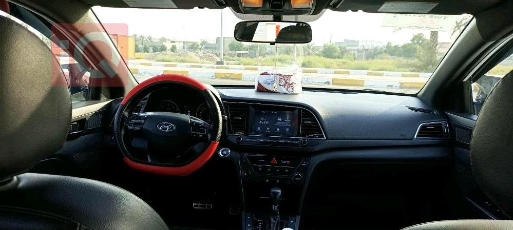 هيونداي النترا